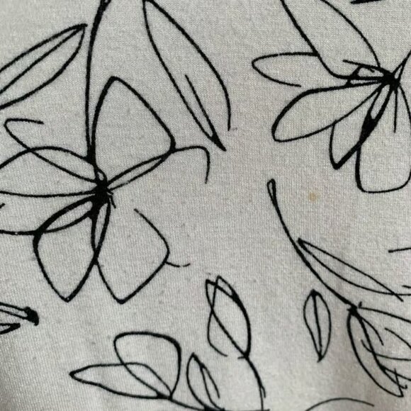J. Jill Wearever Floral White and Black Top Stretchy Casual Neutral XL - Picture 4 of 5